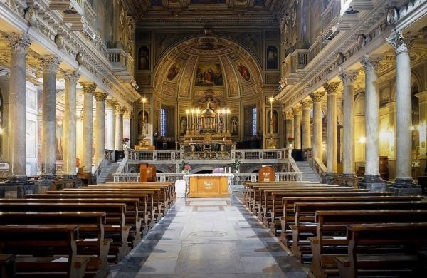 Intérieur de la Basilique San Martino ai Monti à Rome