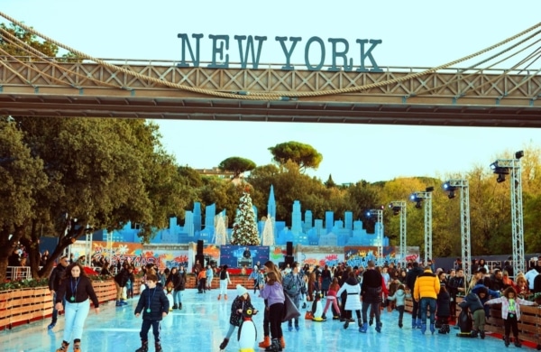 Patinoire de Christmas World à la Villa Borghese à Rome