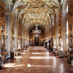 Galerie des miroirs de la Galeria Doria Pamphilj à Rome