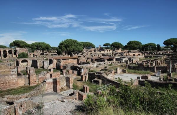 Ruines de Ostia Antica près de Rome