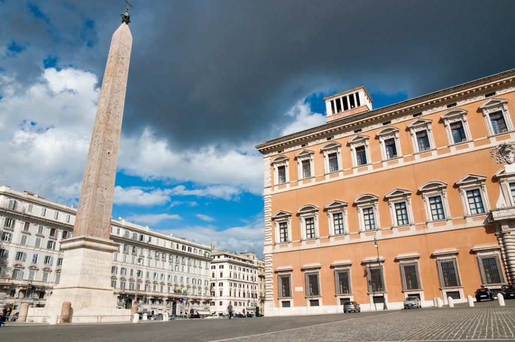 Piazza di San Giovanni orné d'un obélisque à Rome