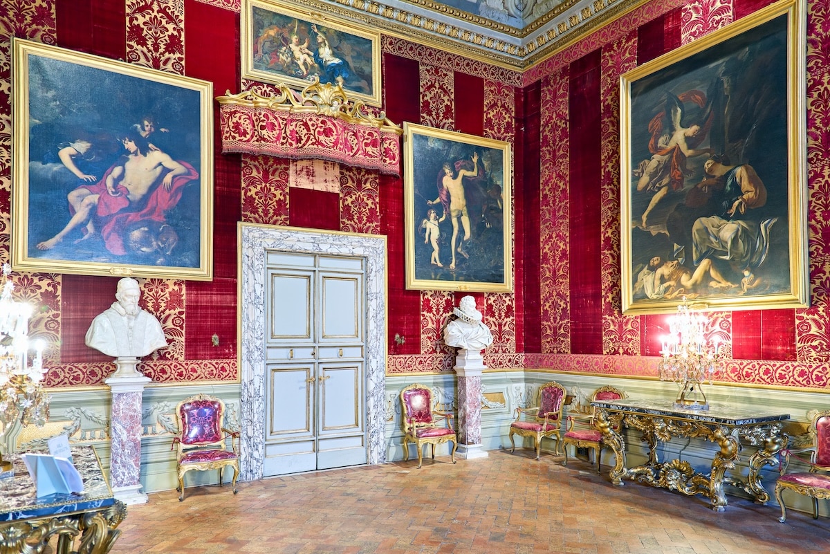 Salle des velours dans la Galerie Doria Pamphilj à Rome