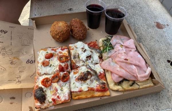 La pizzeria à la coupe Suppli, une des meilleures pizzerias à la coupe de Rome
