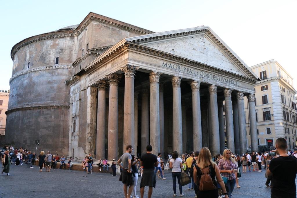 Le Panthéon vue d'extérieur à Rome