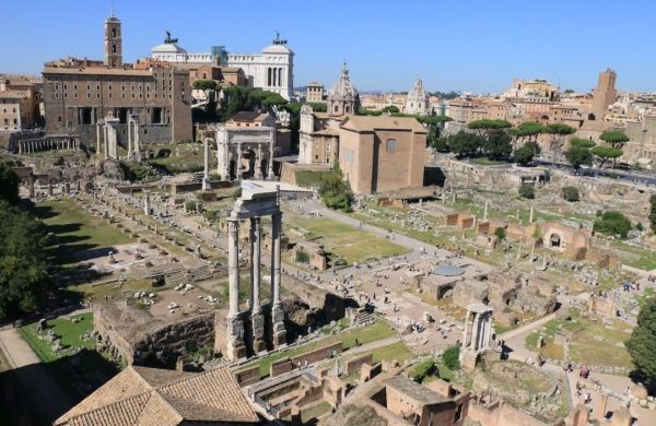 Vue d'en haut du Forum Romain à Rome