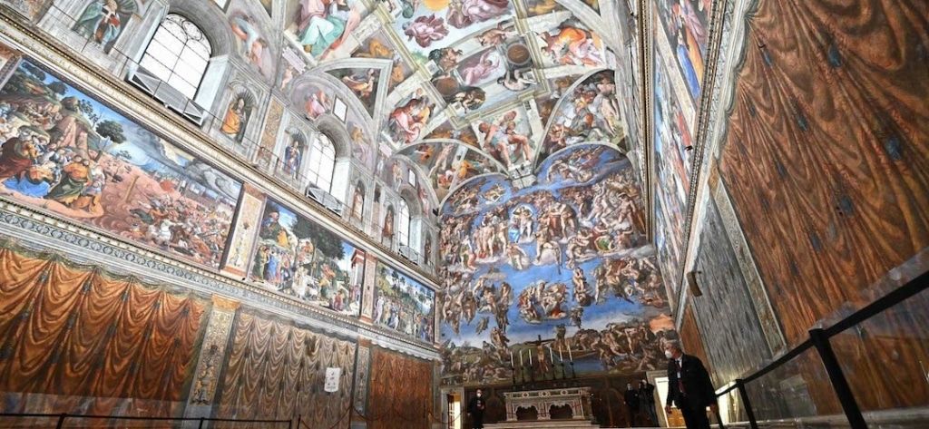Intérieur de la Chapelle Sixtine au Vatican