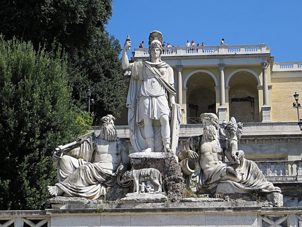 Fontana della Dea di Roma située sur la Piazza del Popolo à Rome