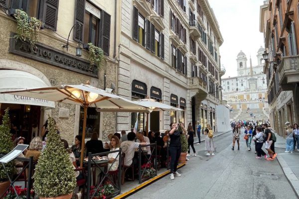 Devanture du café Antico Caffé Greco à Rome