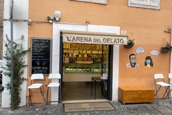Devanture du glacier Arena del Gelato à Rome