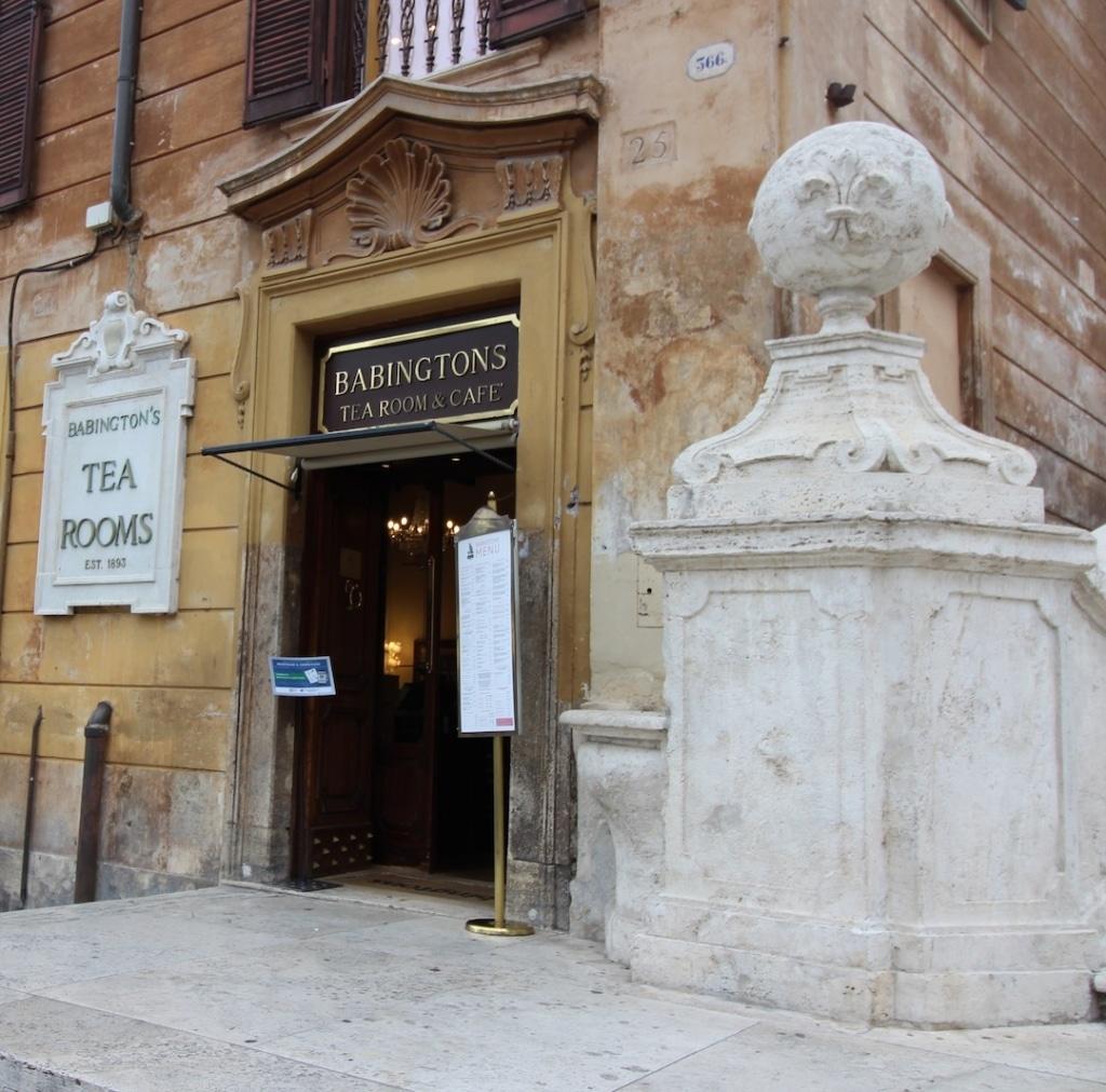 Devanture du Babington's Tea Shop à Rome