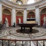 Intérieur des musées du Vatican à Rome