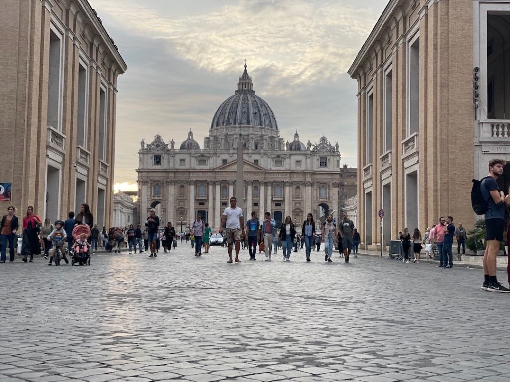 Basilique Saint Pierre depuis la Via Della Conciliazione