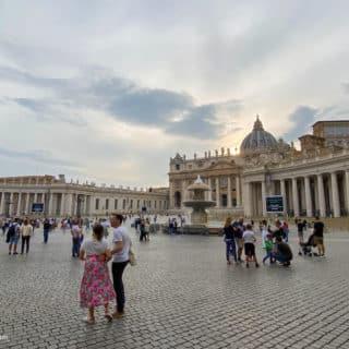 Place Saint Pierre à Rome