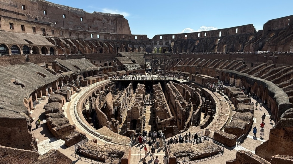 Vue intérieure du Colisée de Rome