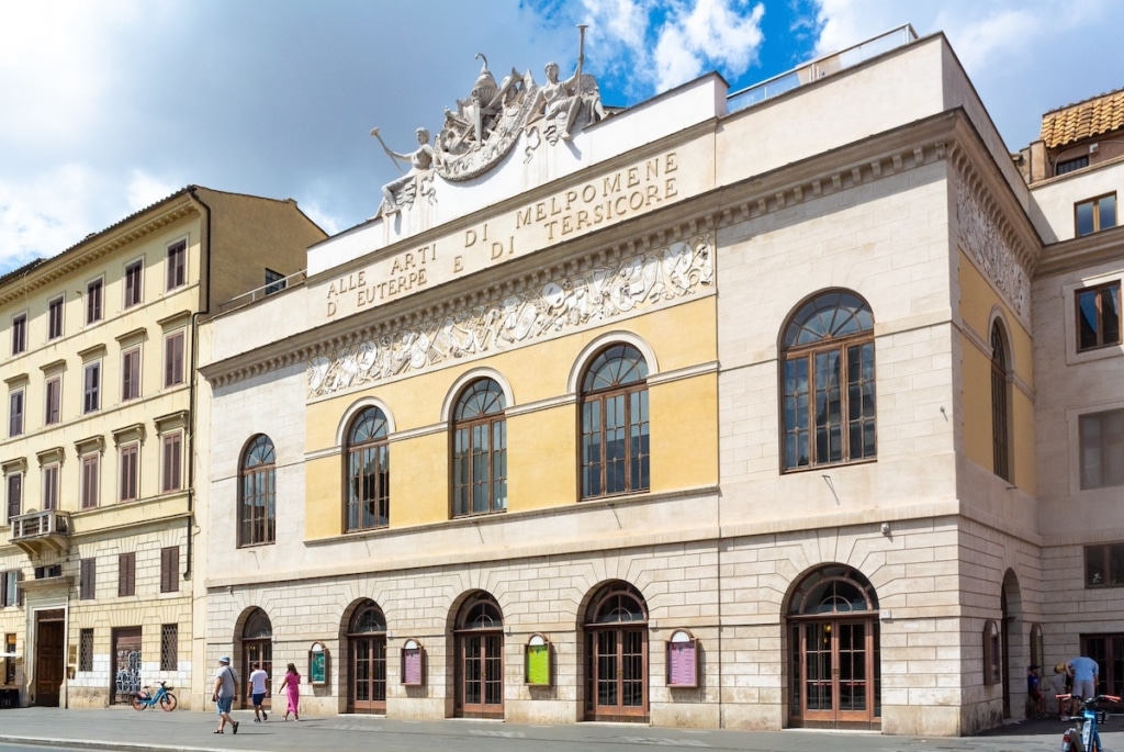 Façade du Teatro Argentina à Rome