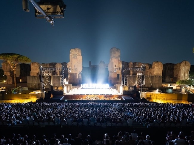 Vue sur la scène du Festival des Thermes de Caracalla